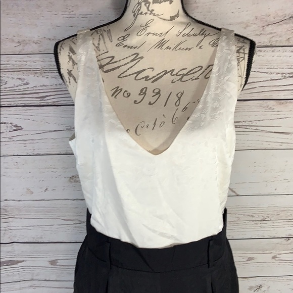 Socialite Sleeveless Jumper Sz L NWOT - Picture 2 of 8